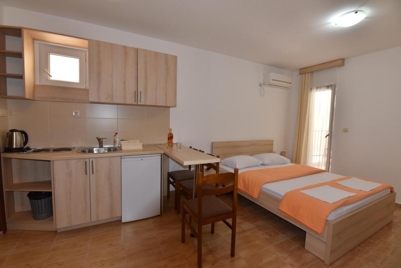 Studio Apartments 6 Palmi Budva Exteriér fotografie
